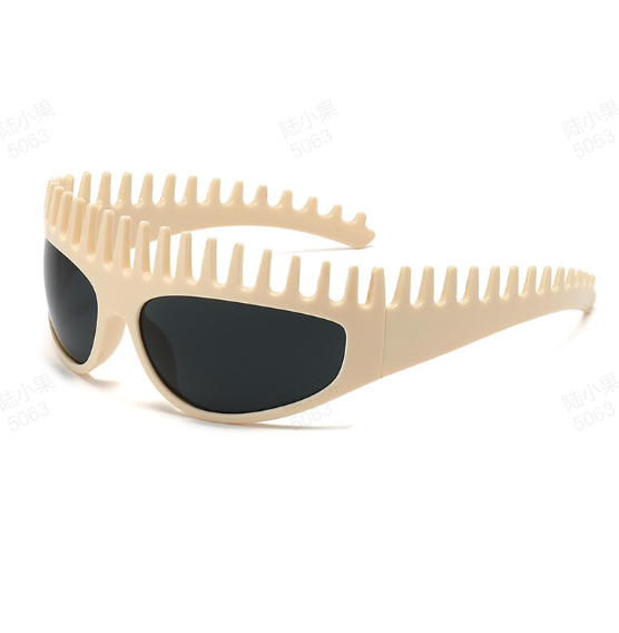 ⏳ Zeitlich begrenztes Angebot: 50 % Rabatt ⏰ 🕶️☀️ Kreative quadratische Sonnenbrille mit Kammrahmen