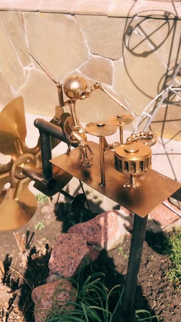🔥Letzter Tag 55% RABATT 🥁Handgefertigte Metal-Rockband-Windmühle🎁