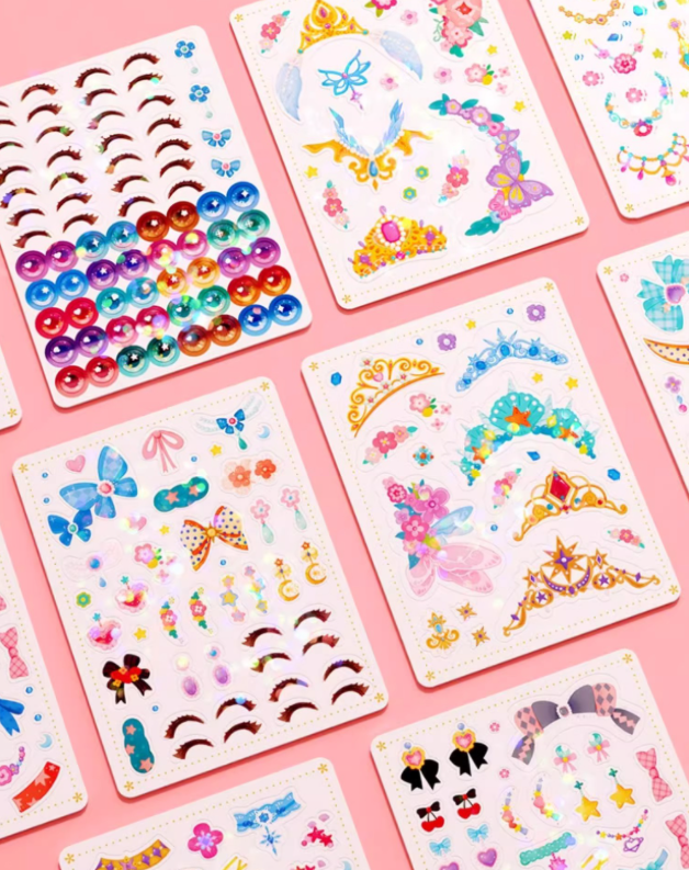 🔥Weihnachtsverkauf 49 % Rabatt💅Fantasy 3-in-1 Prinzessinnen-Ankleide- und Schminkspiel-Set💝