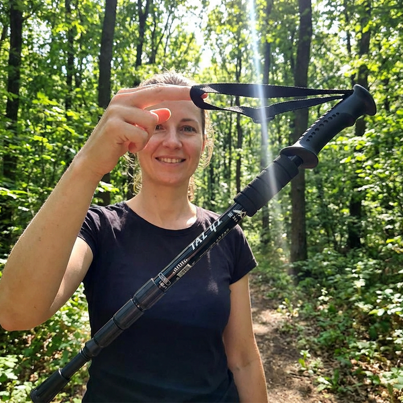 ⛰️ 50 % RABATT FÜR KURZE ZEIT! ✨ Verstellbarer Gehstock aus Aluminiumlegierung – Robust, stoßdämpfend, leicht 🌲