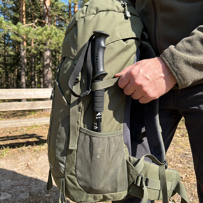 ⛰️ 50 % RABATT FÜR KURZE ZEIT! ✨ Verstellbarer Gehstock aus Aluminiumlegierung – Robust, stoßdämpfend, leicht 🌲