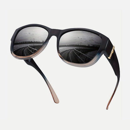 🕶️👓 55% KORTING! Brildragers opgelet: deze oversized zonnebril schuift over je eigen bril en je ziet eruit als een filmster – geen dure clip-on, geen geknipper met lenzen!